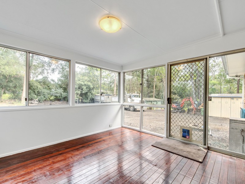 6-8 Langlands Street, Chuwar QLD 4306