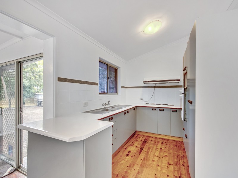 6-8 Langlands Street, Chuwar QLD 4306