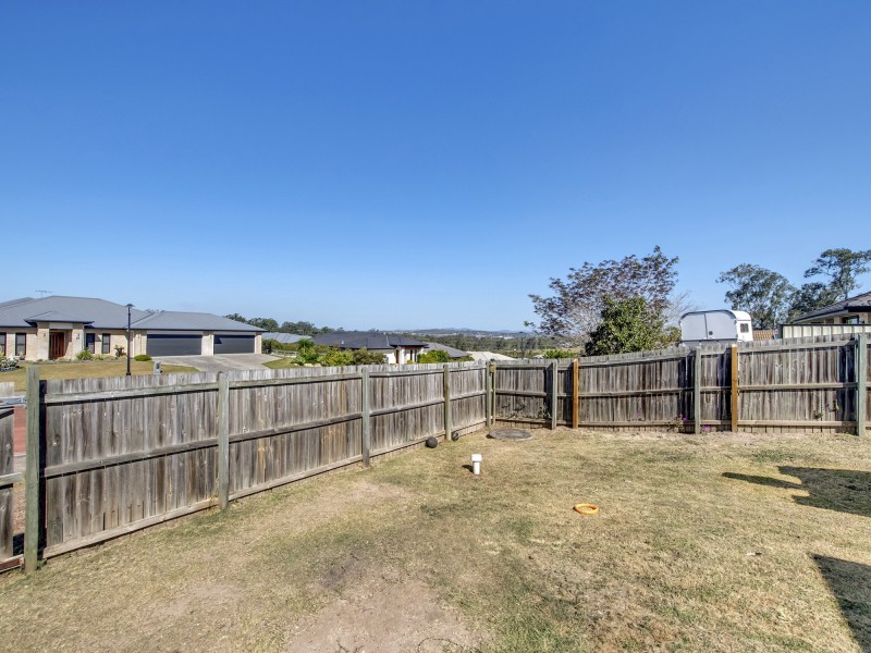 61 Dan Street, Chuwar QLD 4306