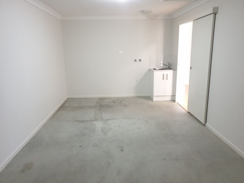 3 Edward Street, One Mile QLD 4305