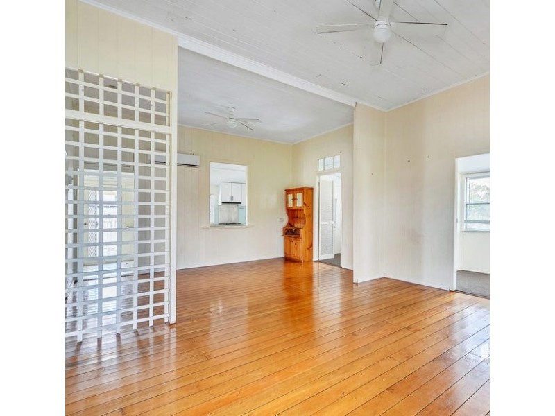 3A Edward Street, One Mile QLD 4305