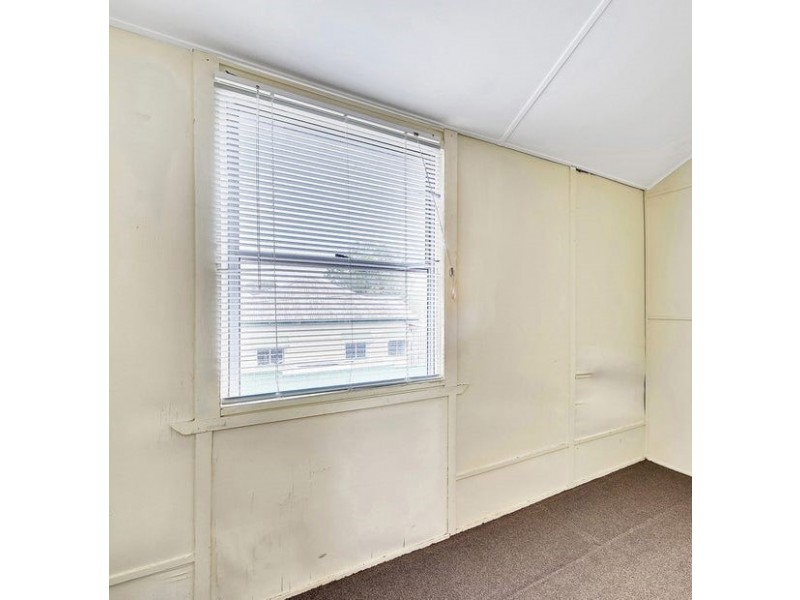 3A Edward Street, One Mile QLD 4305