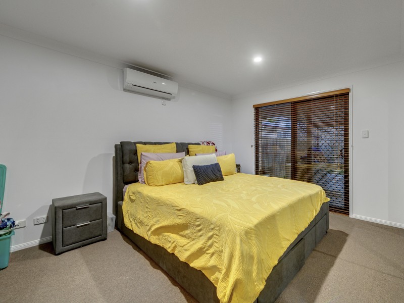 17 Darter Place, Springfield Lakes QLD 4300