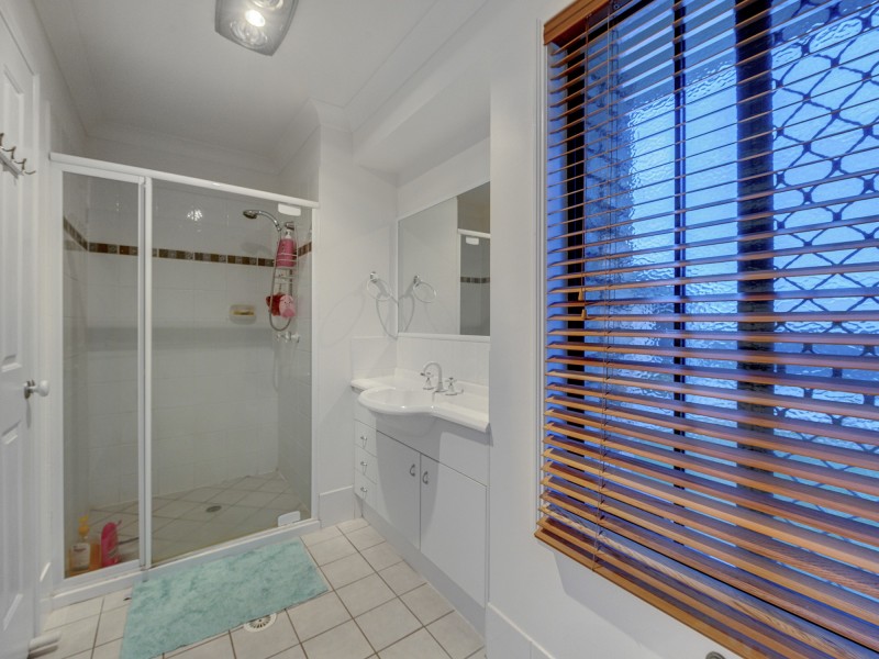 17 Darter Place, Springfield Lakes QLD 4300