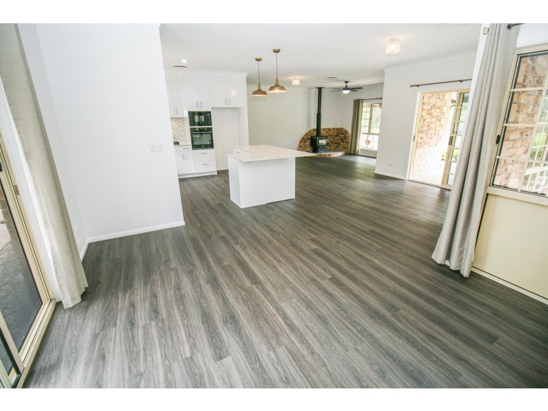 115 Beacon Road, Lowood QLD 4311