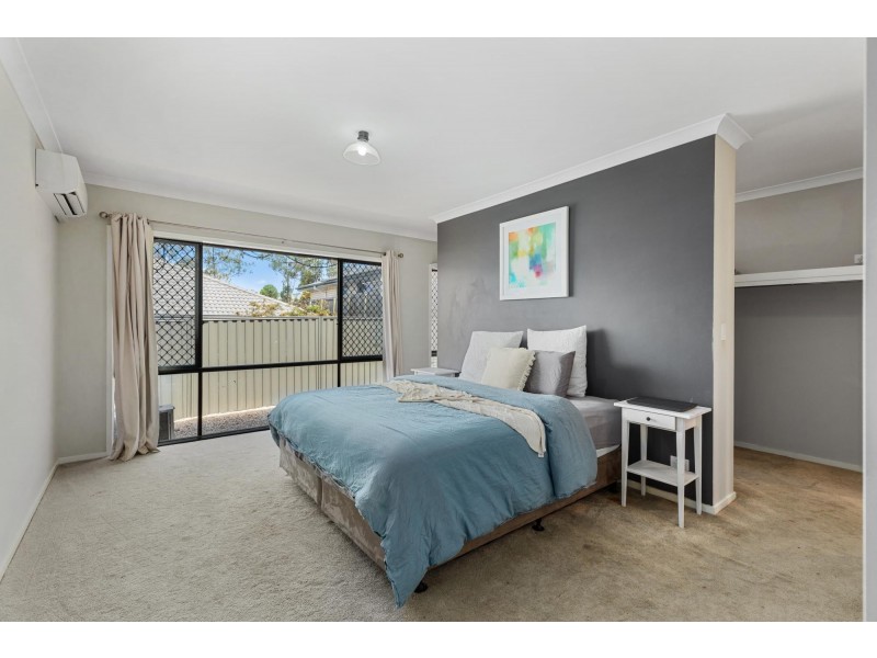 13 Knightsbridge Drive, Chuwar QLD 4306