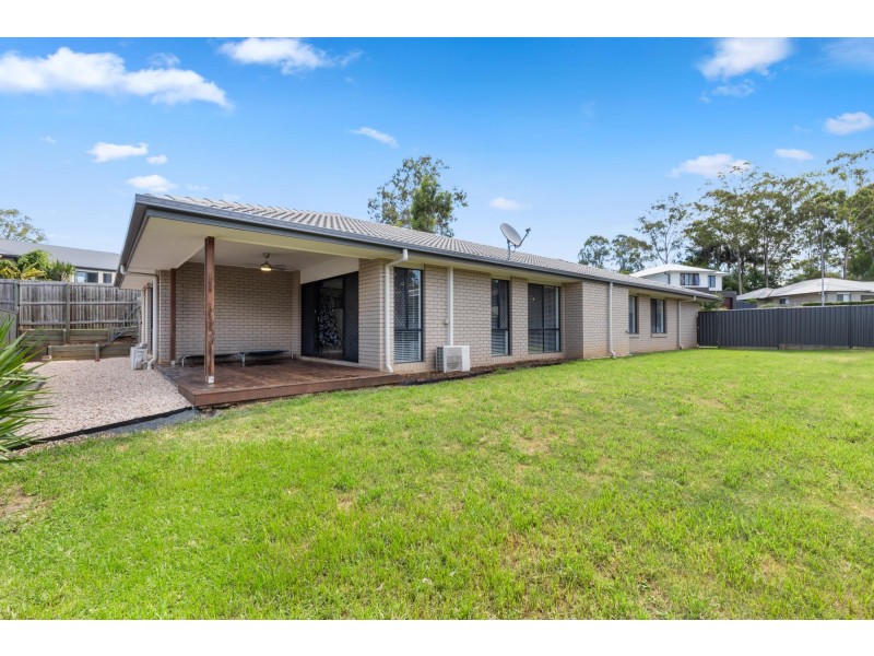 13 Knightsbridge Drive, Chuwar QLD 4306