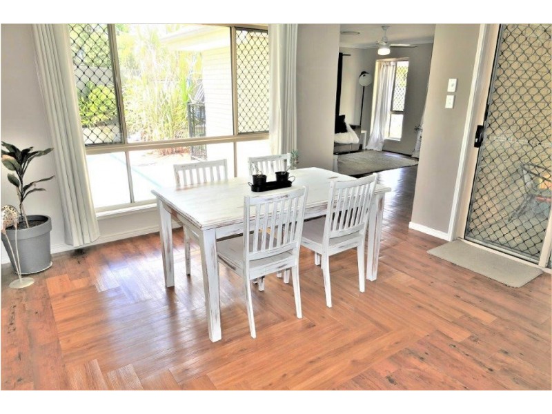 16 Brightwood Place, Fernvale QLD 4306