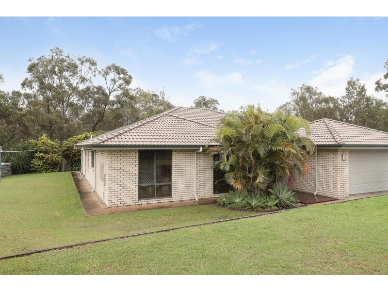 1 Pat Slattery Place, Lowood QLD 4311