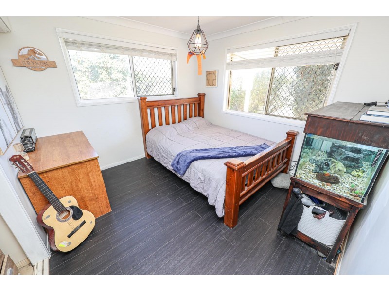 22 Harpeng Road, Wivenhoe Pocket QLD 4306