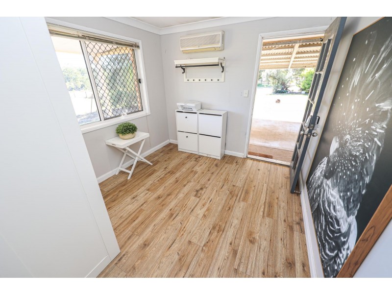 22 Harpeng Road, Wivenhoe Pocket QLD 4306