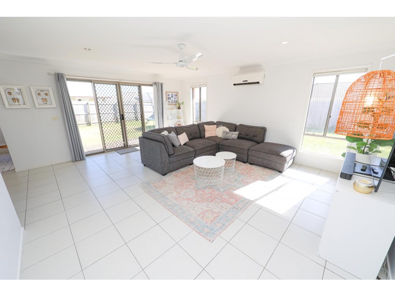 36 Peregrine Drive, Lowood QLD 4311