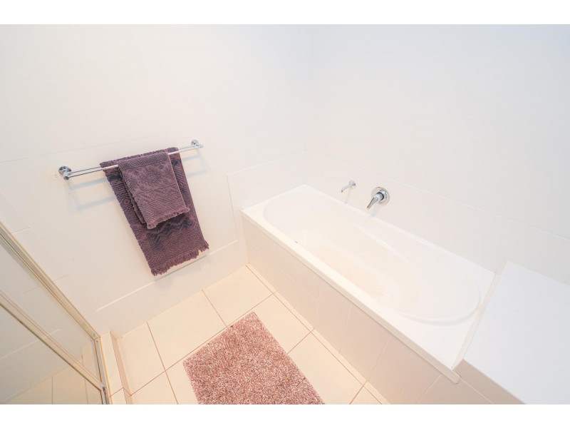 36 Peregrine Drive, Lowood QLD 4311