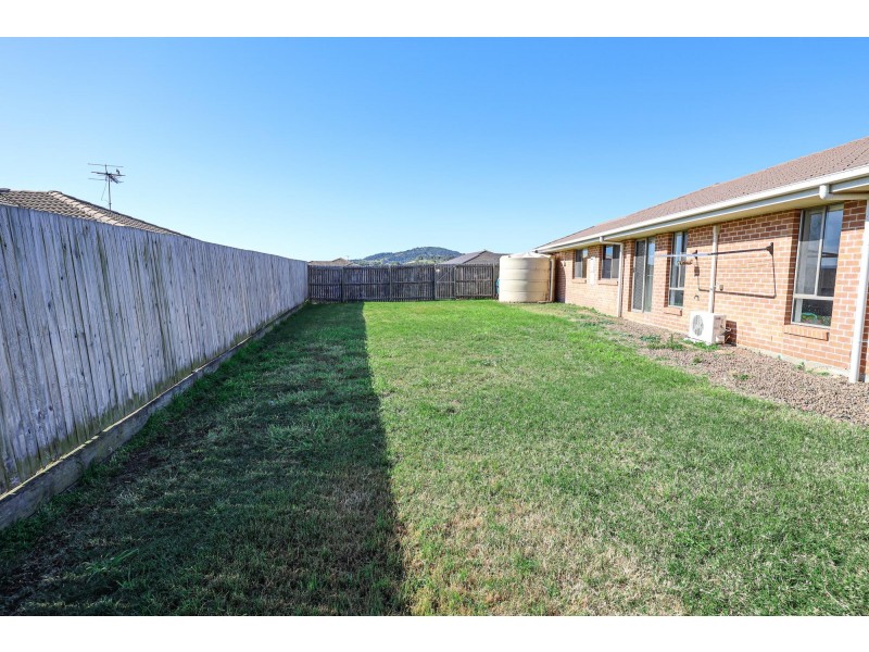 36 Peregrine Drive, Lowood QLD 4311