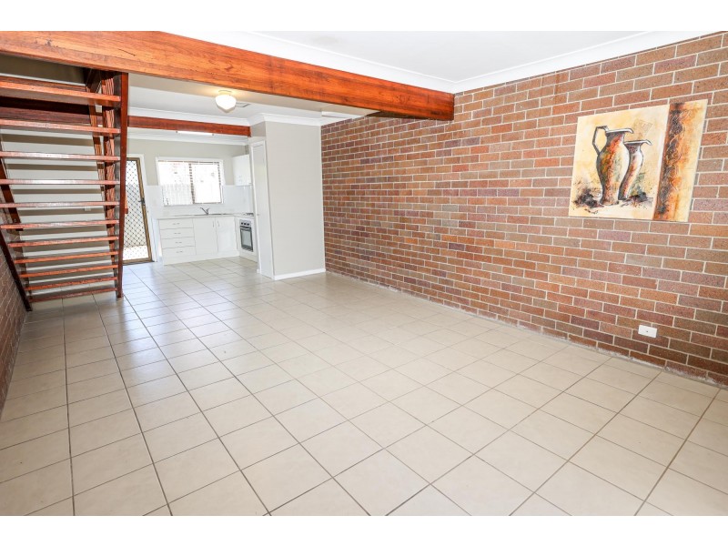 10 Bergins Hill Road, Bundamba QLD 4304