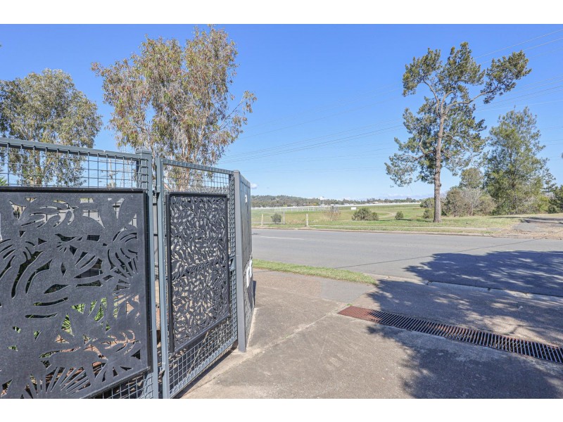 10 Bergins Hill Road, Bundamba QLD 4304