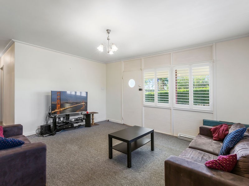 2 Zetland Street, Upper Mount Gravatt QLD 4122