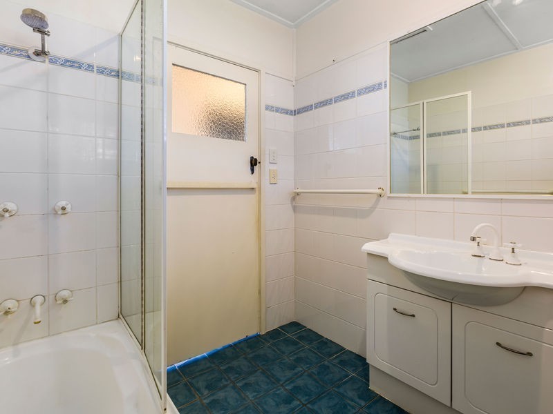 2 Zetland Street, Upper Mount Gravatt QLD 4122