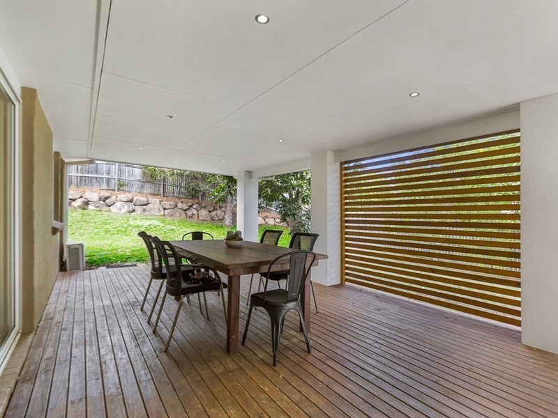 28 Dove Tree Crescent, Sinnamon Park QLD 4073