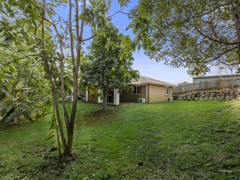 28 Dove Tree Crescent, Sinnamon Park QLD 4073