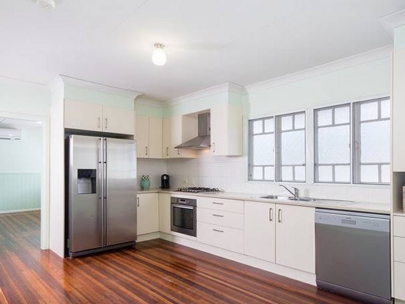 188 Graceville Ave, Graceville QLD 4075