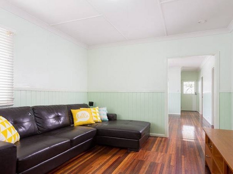 188 Graceville Ave, Graceville QLD 4075