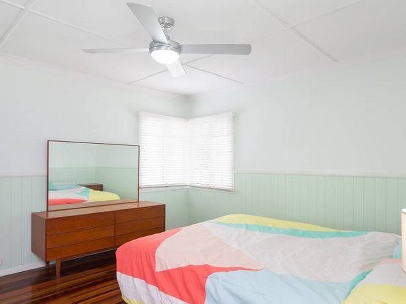 188 Graceville Ave, Graceville QLD 4075