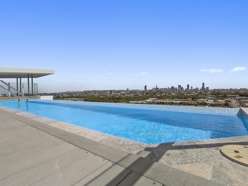 Apartment 2014/123 Cavendish Road, Coorparoo QLD 4151