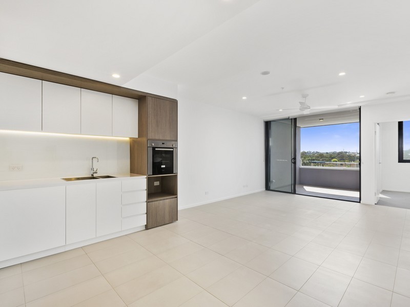 Apartment 2014/123 Cavendish Road, Coorparoo QLD 4151