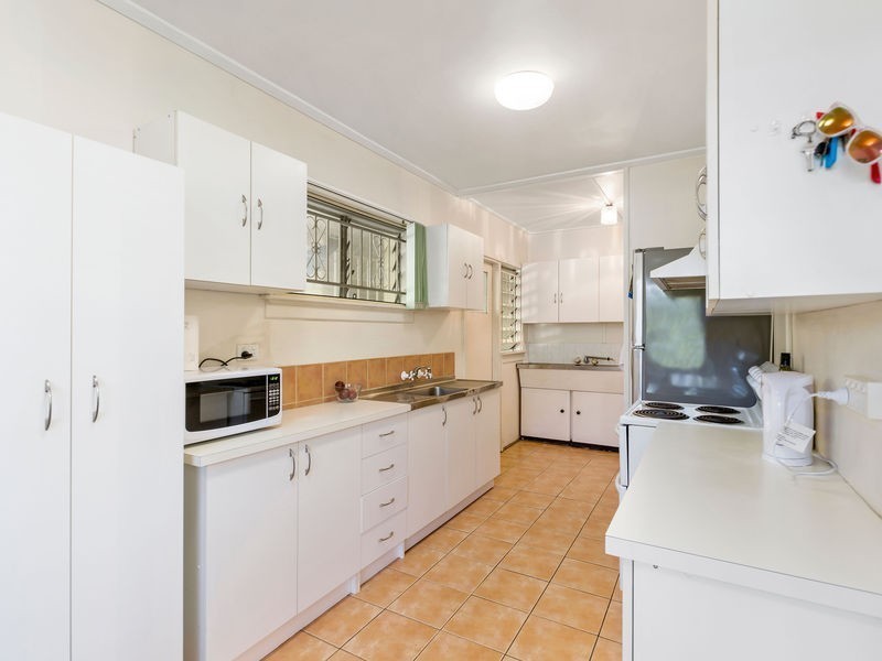 2 Zetland Street, Upper Mount Gravatt QLD 4122