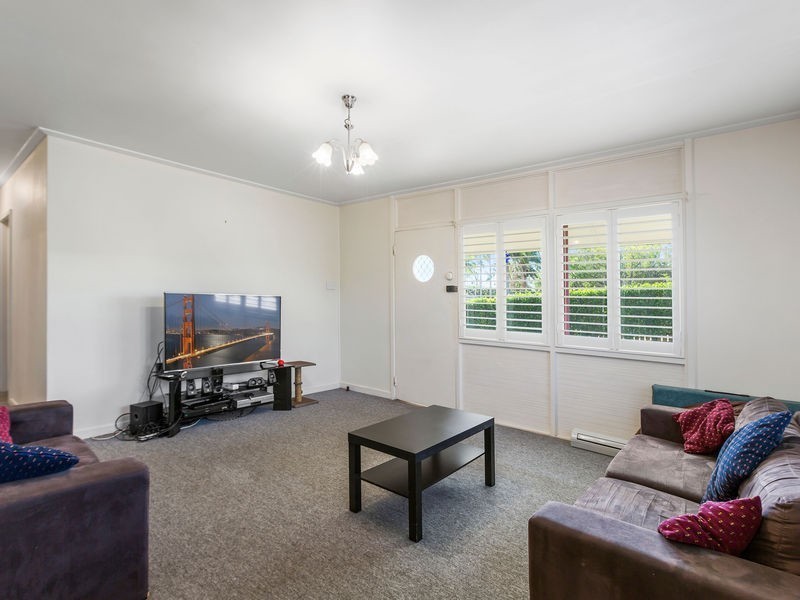2 Zetland Street, Upper Mount Gravatt QLD 4122