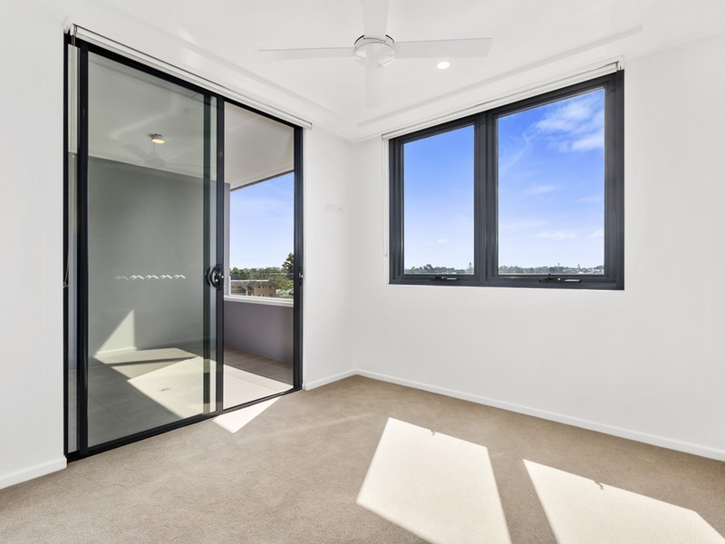 Apartment 2014/123-125 Cavendish Road, Coorparoo QLD 4151