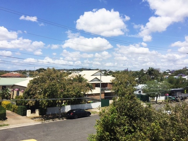 2/12 BOWER STREET, Annerley QLD 4103