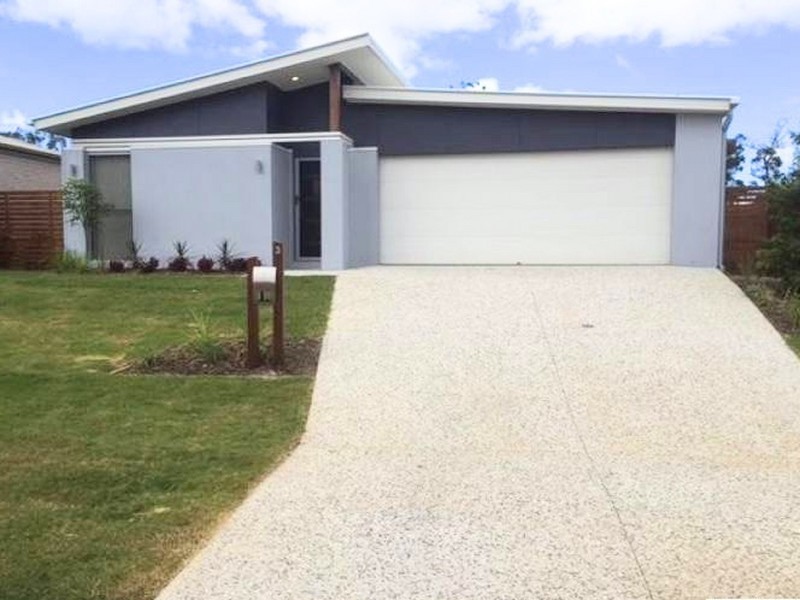 3 Hoop Pine Circuit, Coomera QLD 4209