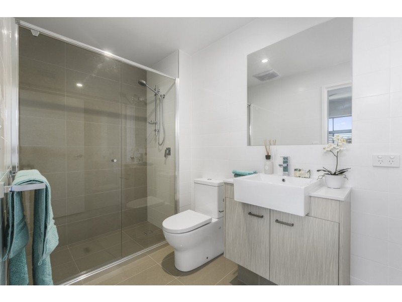 11 Bromilow Street, Kedron QLD 4031