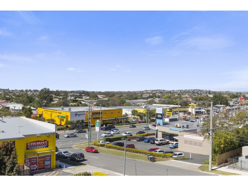 11 Bromilow Street, Kedron QLD 4031