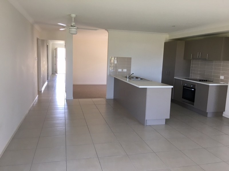 52 Stirling Circuit, Redbank Plains QLD 4301