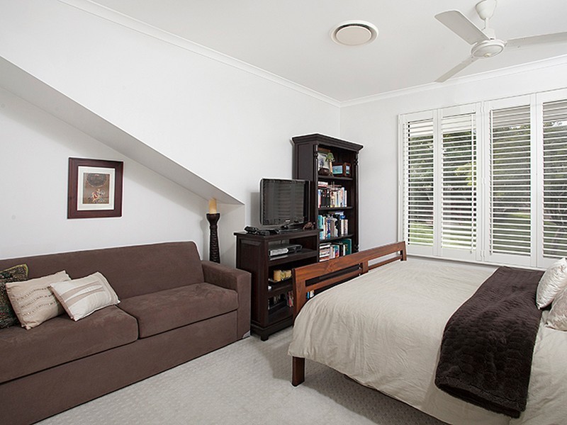 8 Chrystal Street, Paddington QLD 4064