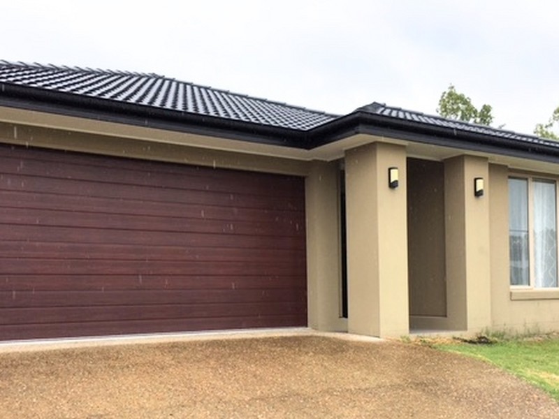 10 Finnegan Circuit, Oxley QLD 4075