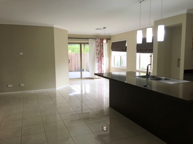 10 Finnegan Circuit, Oxley QLD 4075