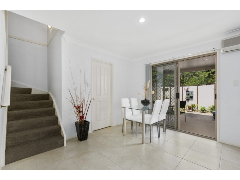 16/10 Chapman Place, Oxley QLD 4075