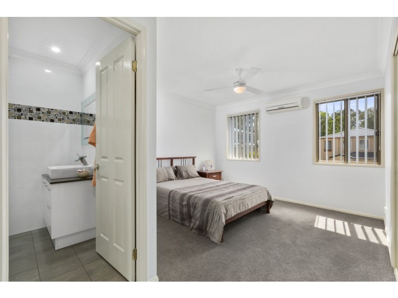 16/10 Chapman Place, Oxley QLD 4075