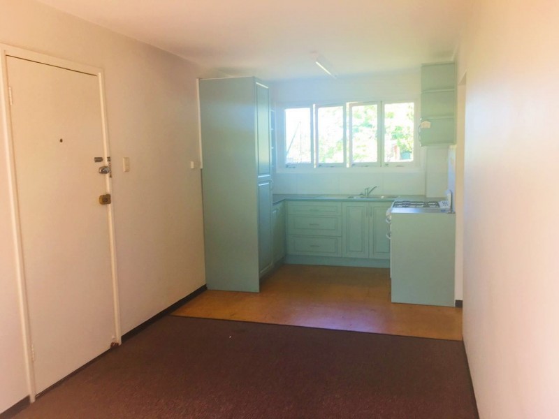 1127 Logan Road, Holland Park QLD 4121