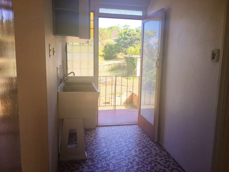 1127 Logan Road, Holland Park QLD 4121