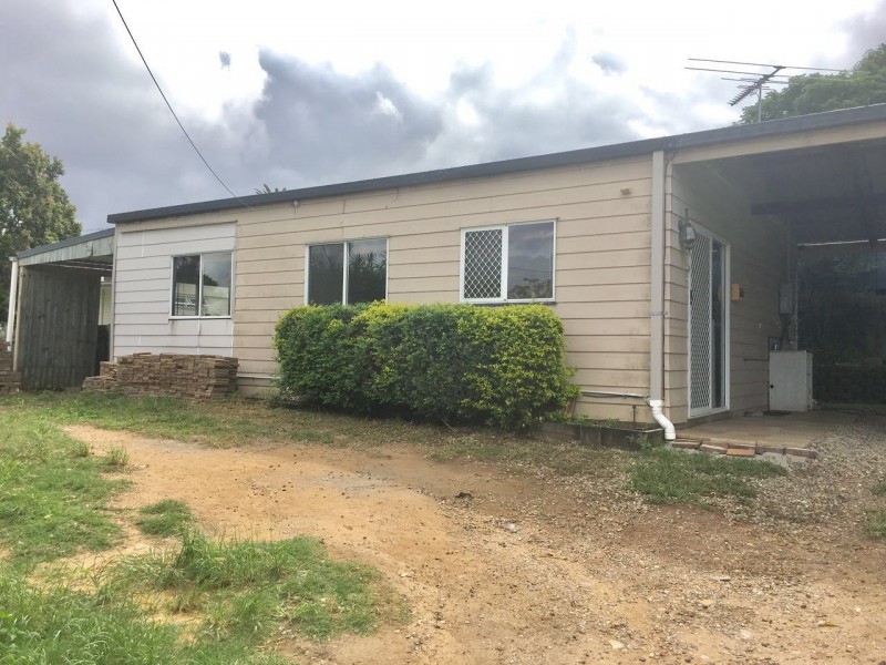 15 Captain Street, Holland Park QLD 4121