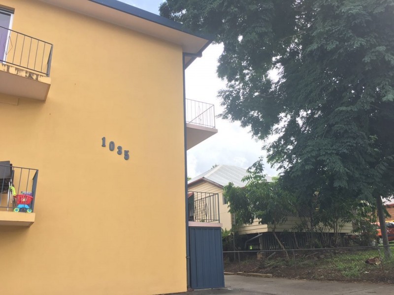 D/1035 Logan Road, Holland Park QLD 4121