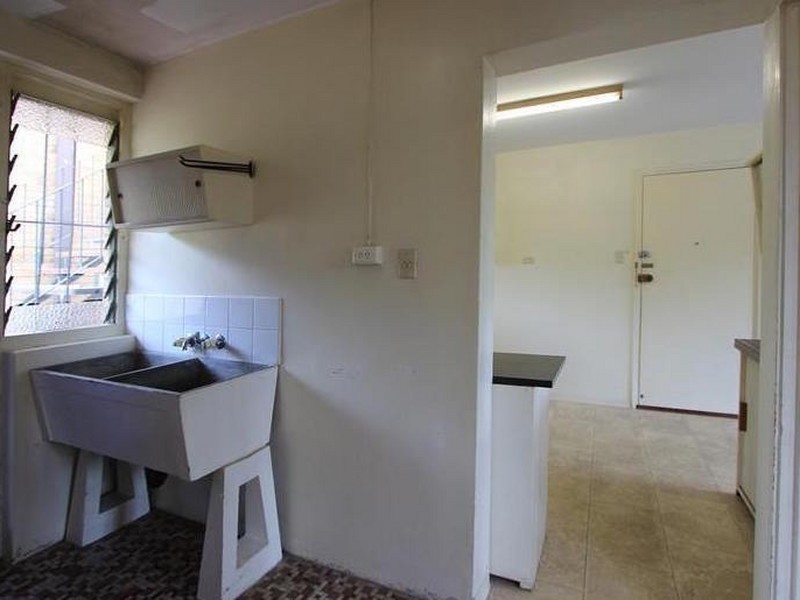 1/1127 Logan Road, Holland Park QLD 4121