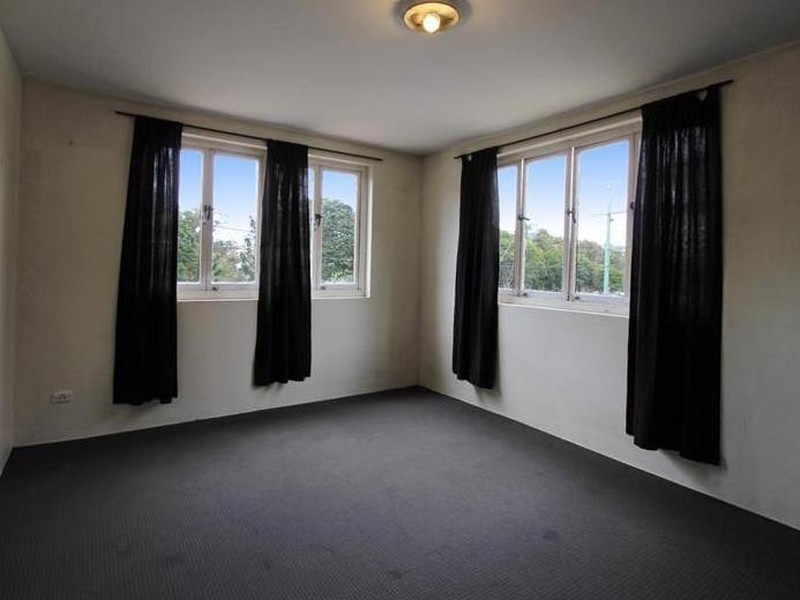 1/1127 Logan Road, Holland Park QLD 4121