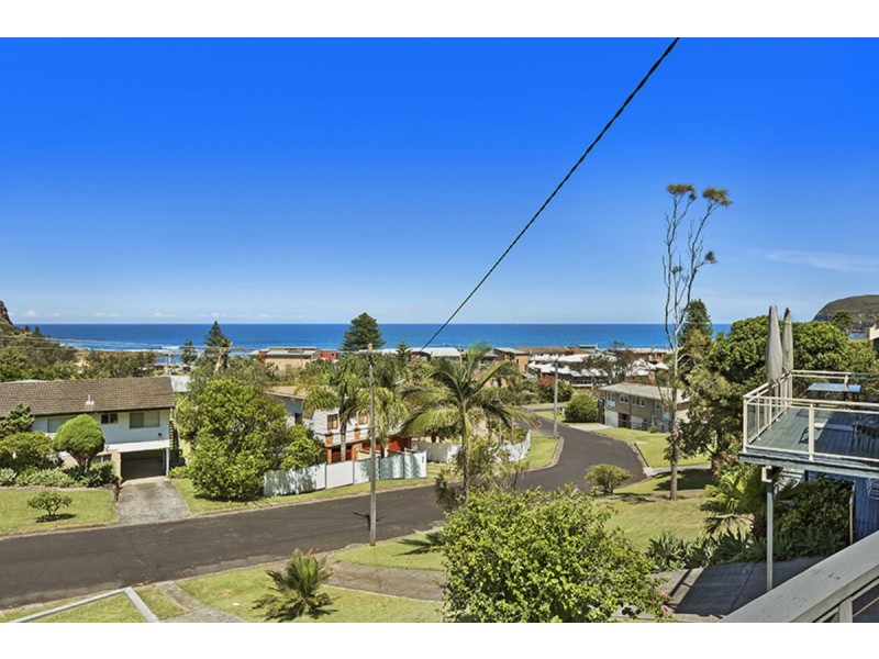 10 The Glade, Copacabana NSW 2251