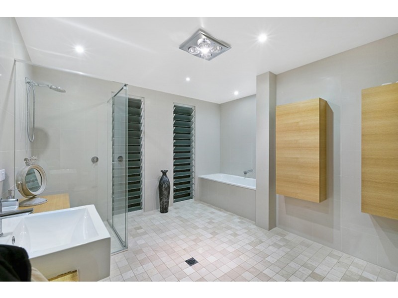 250 Del Monte Place, Copacabana NSW 2251